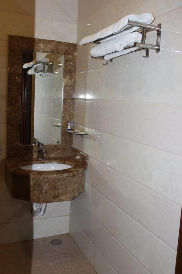 الفخامة الماسية للوحدات السكنية المفروشة Lejlighedshotel Sidi Hamzah Eksteriør billede